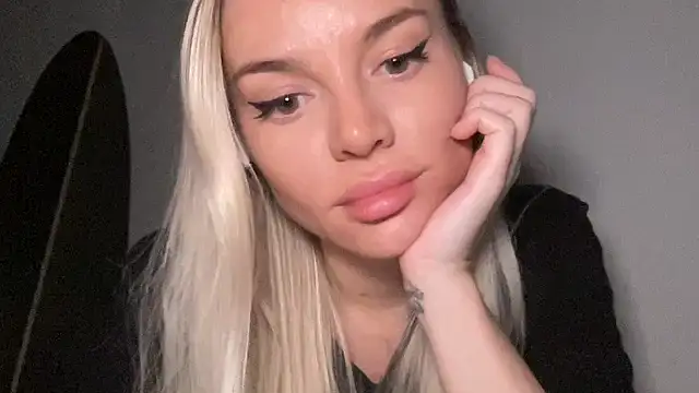 Corimare online show from October 2025 07:09:02 PM