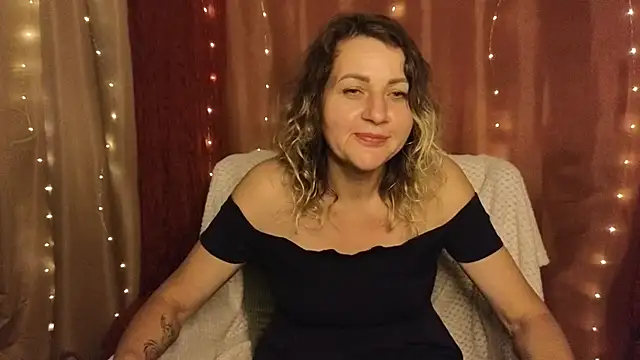 Snapshot of silvaraNoir chatting on September 2025 07:17:02 PM silvaraNoir online show from September 2025 07:17:02 PM