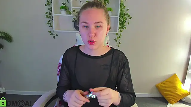 Elsie Cutties online show from November 2025 12:43:01 AM