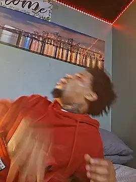 Snapshot of Painstickwes chatting on February 2026 11:03:01 PM Painstickwes online show from February 2026 11:03:01 PM