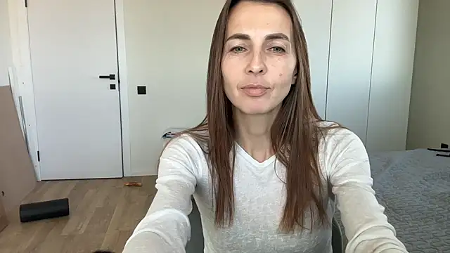 Arivanna online show from October 2025 09:17:01 AM