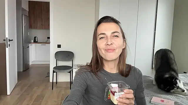 Arivanna online show from October 2025 08:47:01 AM