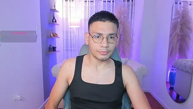 Snapshot of marcuswildx chatting on September 2025 11:03:01 AM marcuswildx online show from September 2025 11:03:01 AM