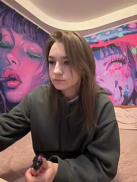 Snapshot of LinChka5789 chatting on April 2026 11:27:02 PM LinChka5789 online show from April 2026 11:27:02 PM