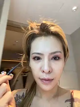 miumiu-66 online show from November 2025 01:35:02 PM