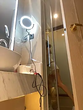 miumiu-66 online show from December 2025 12:32:01 PM