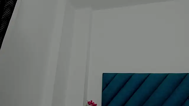 MeganSin  online show from April 2026 07:19:02 PM