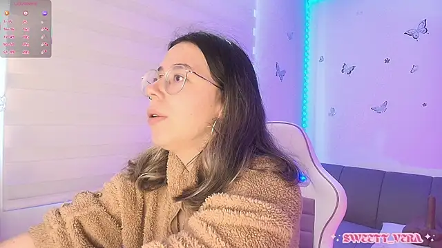 Snapshot of sweettvera chatting on April 2026 01:36:02 PM sweettvera online show from April 2026 01:36:02 PM
