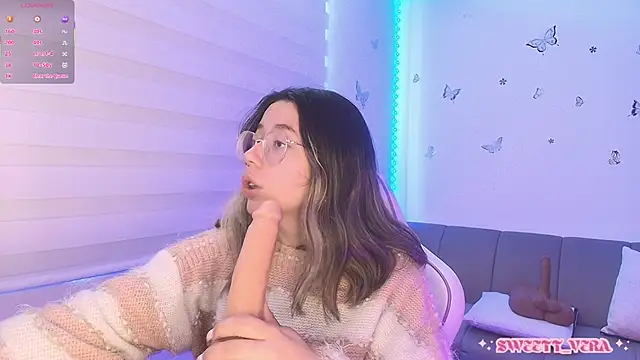 Snapshot of sweettvera chatting on April 2026 05:30:01 PM sweettvera online show from April 2026 05:30:01 PM