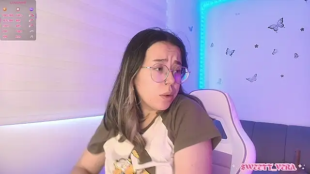 Snapshot of sweettvera chatting on May 2026 12:55:02 PM sweettvera online show from May 2026 12:55:02 PM