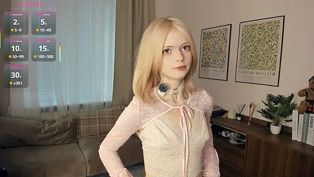 LaureMestler online show from November 2025 07:41:02 AM