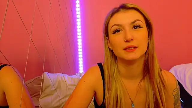 Anaayss  online show from December 2025 05:45:02 AM