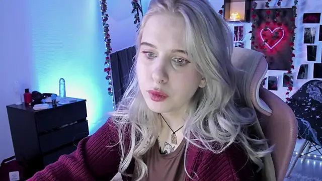 IngannaMorte online show from October 2025 04:18:01 PM