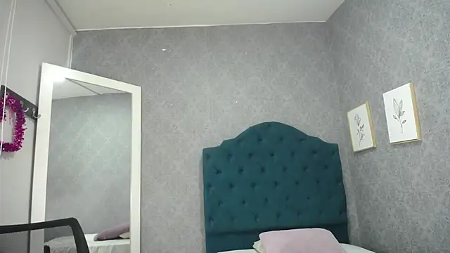 Snapshot of Vic_Taylor chatting on May 2026 11:26:02 AM Vic Taylor online show from May 2026 11:26:02 AM