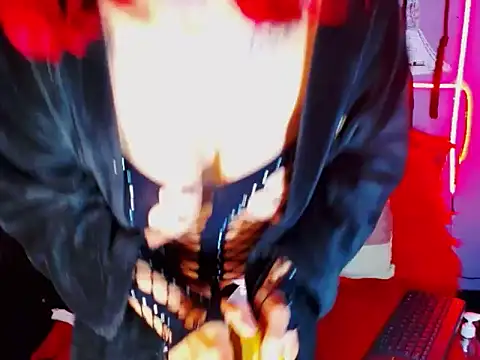 Snapshot of mylygrey chatting on December 2025 03:23:01 AM mylygrey online show from December 2025 03:23:01 AM