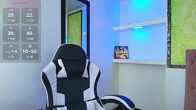 lala clark online show from November 2025 12:16:02 PM