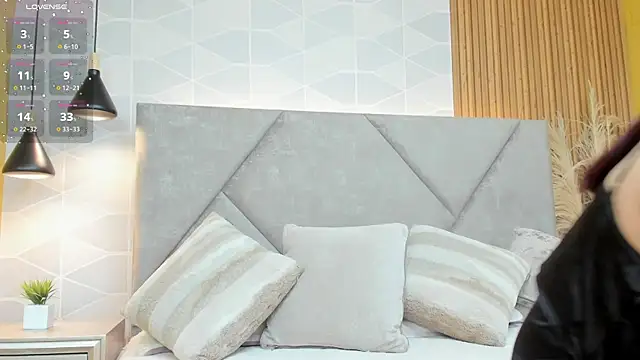 Bunny boobs   online show from April 2026 06:56:01 PM