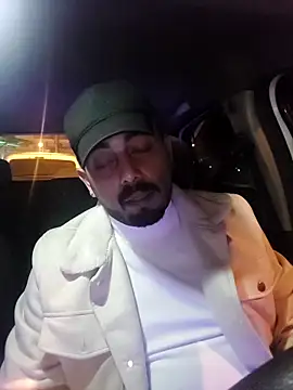 Snapshot of Tasgibigencyarragi chatting on November 2025 11:15:02 PM Tasgibigencyarragi online show from November 2025 11:15:02 PM