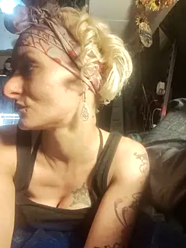 blondebarbiebae online show from November 2025 10:06:01 AM