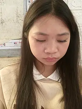 Snapshot of Mayy1 chatting on February 2026 02:04:02 AM Mayy1 online show from February 2026 02:04:02 AM