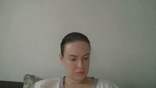 Snapshot of Veylonna chatting on November 2025 09:30:02 AM Veylonna online show from November 2025 09:30:02 AM