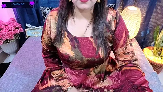 Sanvi-Queen online show from December 2025 06:20:02 AM