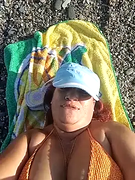 diablilla02 online show from October 2025 08:02:02 AM