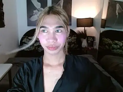 julietdelaveigne online show from October 2025 04:08:02 PM