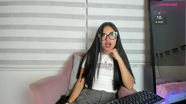 cherry bunnyx online show from October 2025 03:47:02 AM