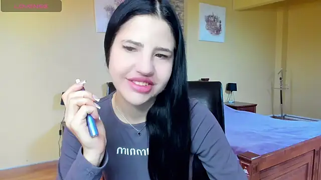 Malibu J online show from November 2025 08:35:01 AM