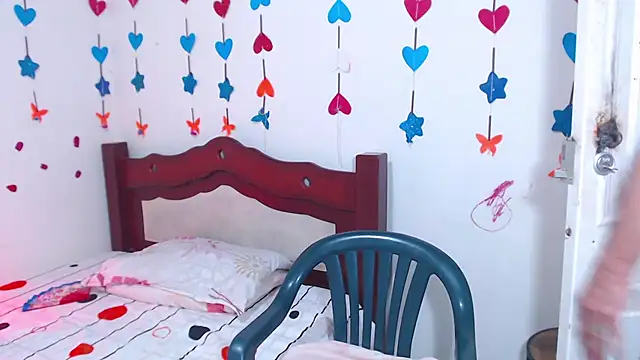 lorenacapelli online show from February 2026 02:53:02 PM