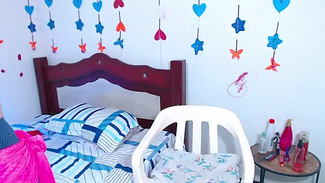 lorenacapelli online show from April 2026 02:04:02 PM