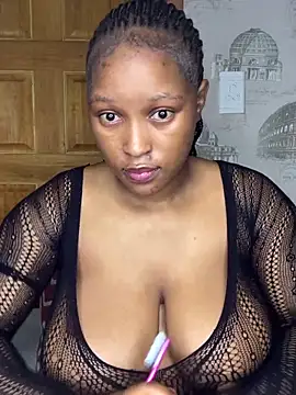 Snapshot of Bellabootie chatting on April 2026 11:11:02 AM Bellabootie online show from April 2026 11:11:02 AM