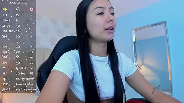 Snapshot of ALAHIACRUZ1 chatting on June 2026 11:13:02 PM ALAHIACRUZ1 online show from June 2026 11:13:02 PM