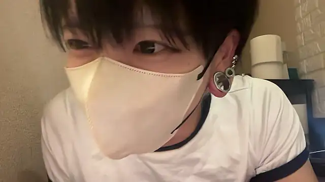 tora3220 online show from October 2025 01:12:01 PM