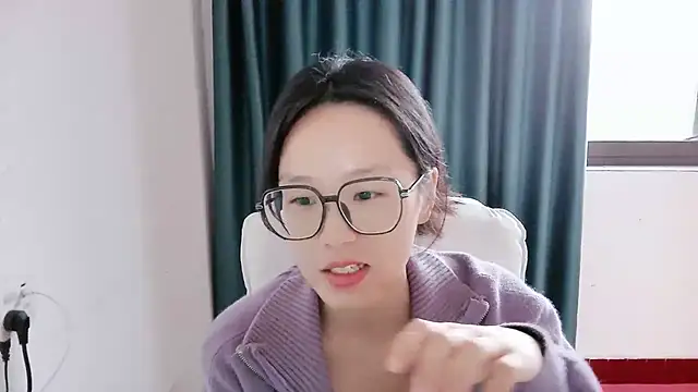 guai00 online show from November 2025 02:46:02 AM