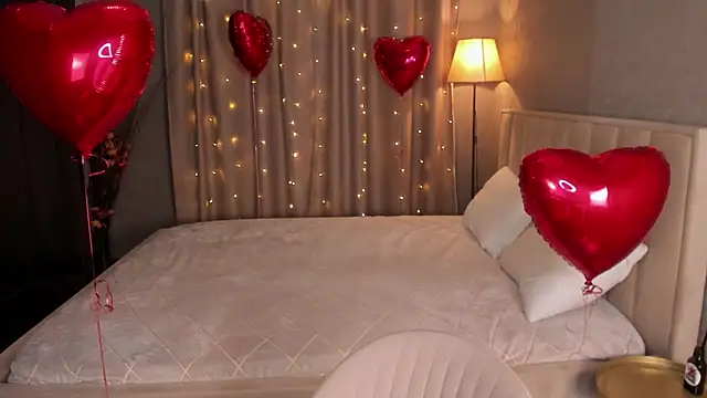 Monica  Queen online show from February 2026 05:00:01 AM