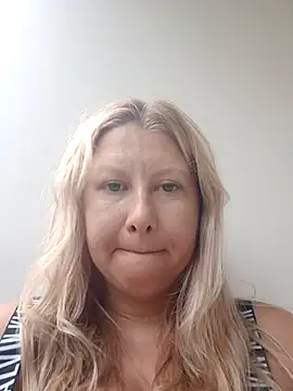 Snapshot of tania19999 chatting on September 2025 11:30:02 PM tania19999 online show from September 2025 11:30:02 PM