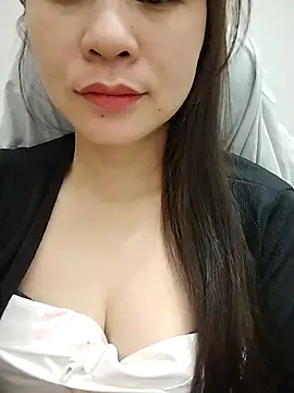 Girl Shy2000 online show from November 2025 10:21:01 PM