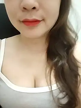 Snapshot of Girl_Shy2000 chatting on April 2026 09:54:01 PM Girl Shy2000 online show from April 2026 09:54:01 PM