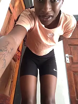 Caramel102004 online show from April 2026 10:46:01 AM