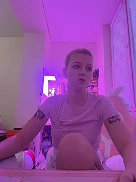 Crystal Neko online show from February 2026 02:04:02 PM