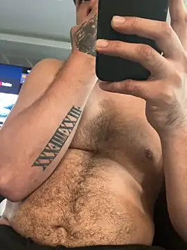 Moisesjrtapia online show from November 2025 10:21:02 PM