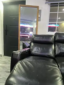 Moisesjrtapia online show from February 2026 01:58:01 AM