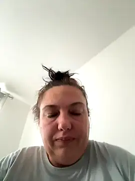 Snapshot of Eleanorxx chatting on September 2025 07:13:02 AM Eleanorxx online show from September 2025 07:13:02 AM