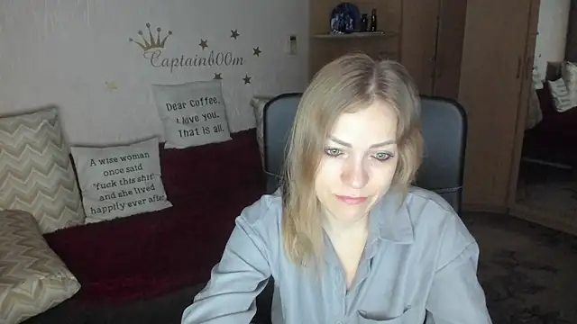 Tiffany Bates online show from October 2025 03:10:02 AM