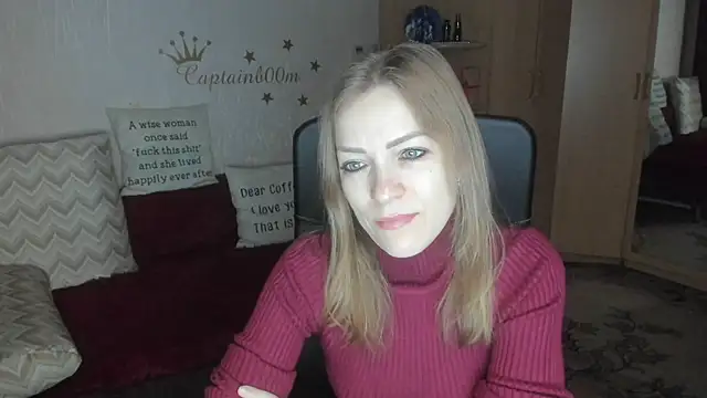 Tiffany Bates online show from November 2025 03:17:01 AM