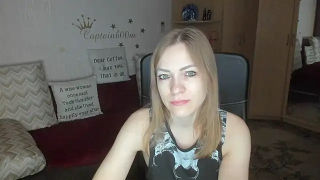 Tiffany Bates online show from November 2025 03:23:02 AM