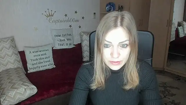 Tiffany Bates online show from November 2025 03:17:02 AM