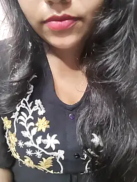 Miss Rose   online show from October 2025 05:35:01 PM